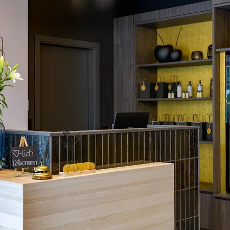 Stadthotel Neumarkt Mitte *