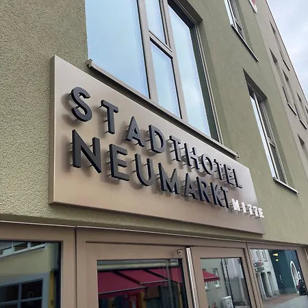 Stadthotel Neumarkt Mitte Hotell *
