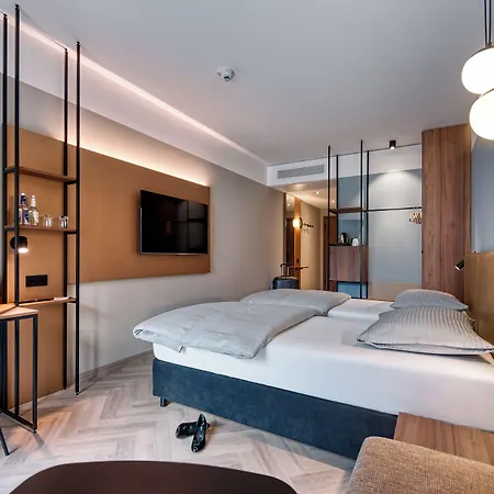 Stadthotel Neumarkt Mitte Hotell