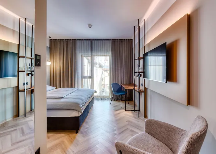 Stadthotel Neumarkt Mitte Hotel *