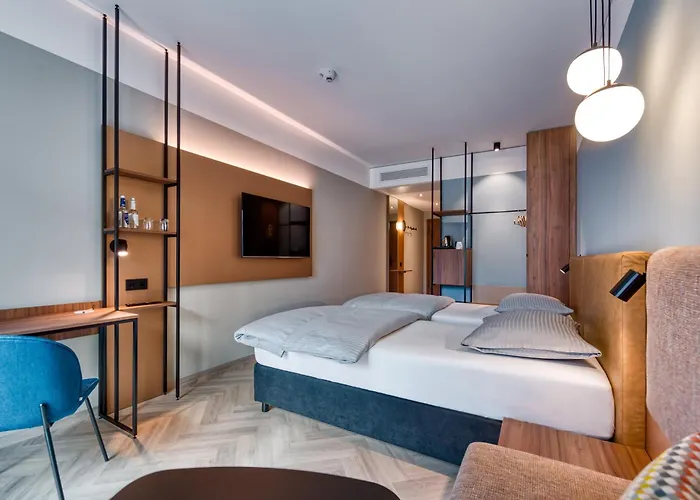 Stadthotel Neumarkt Mitte *