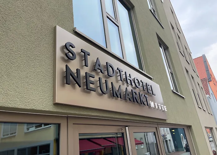 Stadthotel Neumarkt Mitte Hotel *