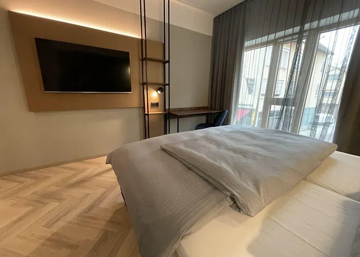 Stadthotel Neumarkt Mitte *